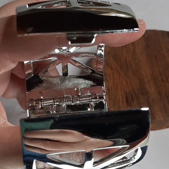 Silver Wide Laser Cut Hinge Cuff Bracelet - Picture 4 of 6